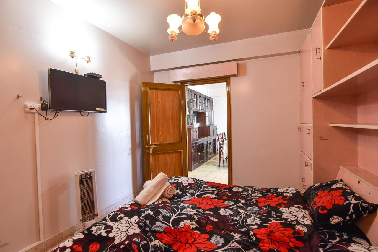 Dhanlaxmi Apartments Шимла Экстерьер фото