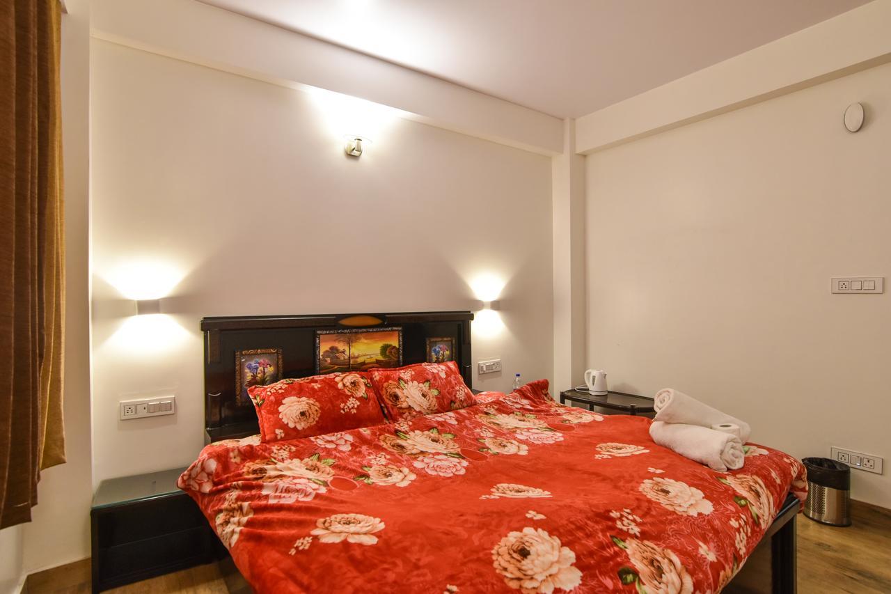 Dhanlaxmi Apartments Шимла Экстерьер фото