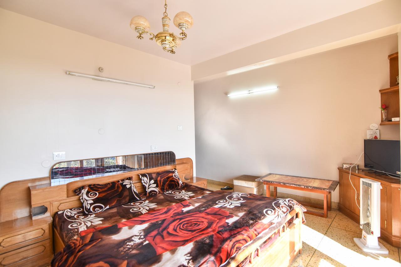 Dhanlaxmi Apartments Шимла Экстерьер фото